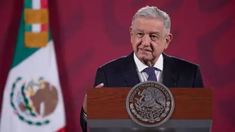 amlo examen medicos especialistas.jpg