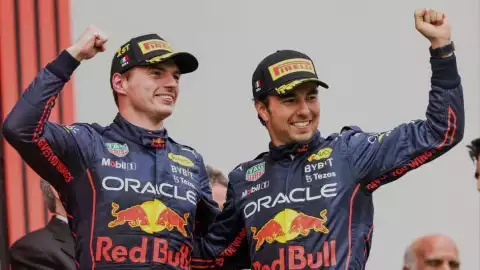 Max Verstappen habló de su relación con Checo Pérez y esto dijo