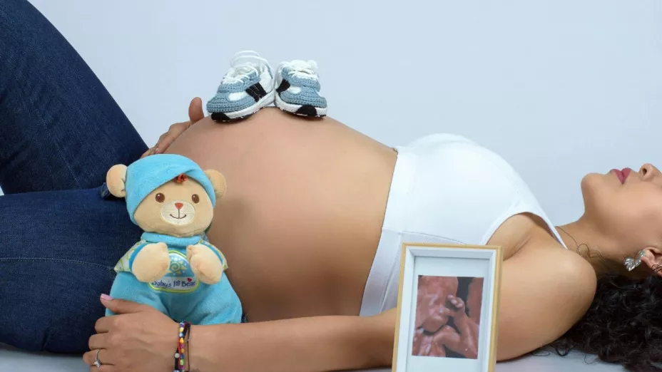 Mujer da a luz en tienda de Brasil