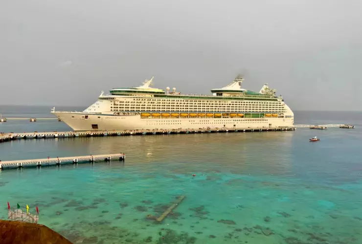 Llega el primer crucero a Cozumel después de 15 meses de la COVID-19