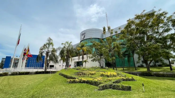 Universidad Autónoma de Sinaloa se va a paro en protesta por destitución de Robespierre Lizárraga
