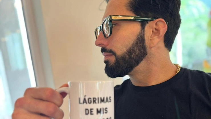 Poncho De Nigris.jpg