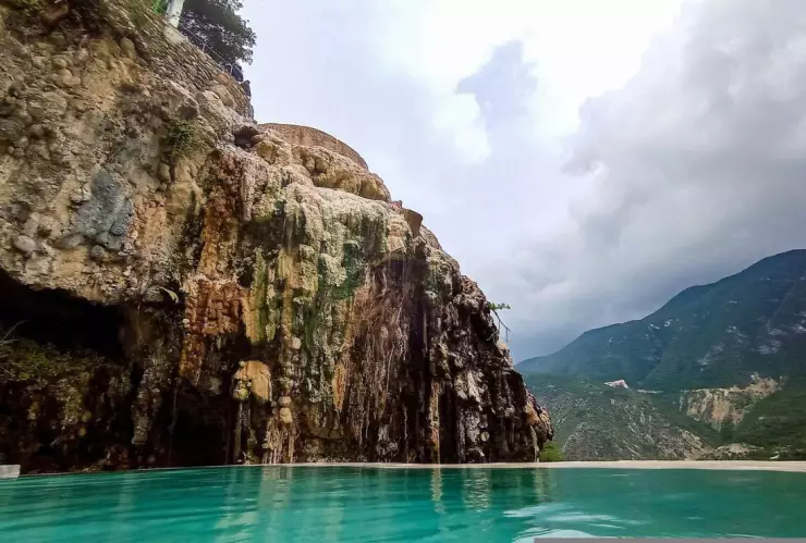 Niño de 4 años se ahoga en Grutas de Tolantongo, Hidalgo, iba de vacaciones.