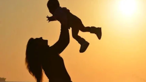 Mientras dormía_ Día de las Madres en México, un emotivo tributo a las mujeres extraordinarias