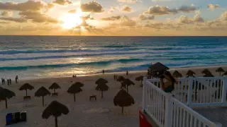 Tres Playas de Cancún para ver el amanecer en Año Nuevo 2024.jpg