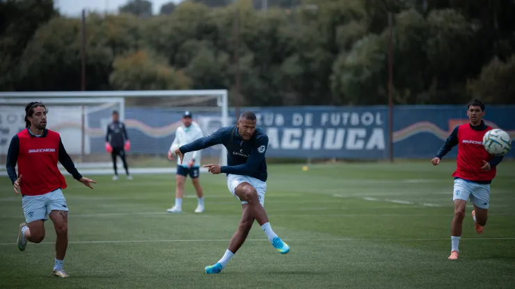 Salomón Rondón en Pachuca