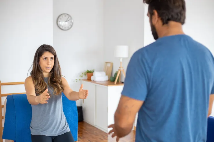 Clase de pilates: 3 ejercicios de pie para trabajar todo el cuerpo