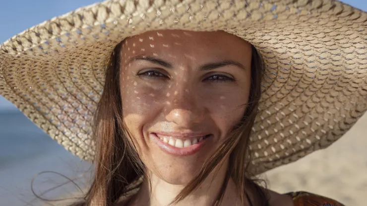 /estilo-de-vida/5-tips-restaurar-cabello-despues-vacaciones