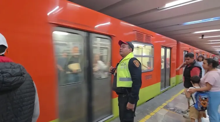 Operativo especial en el Metro Hidalgo.