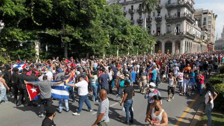 Acusan al gobierno de Cuba de abusos contra manifestantes