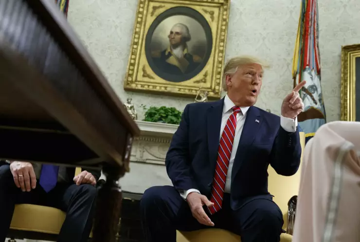 El presidente Donald Trump habla durante una reunión con el presidente polaco Andrzej Duda en la Oficina Oval de la Casa Blanca, el miércoles 12 de junio de 2019, en Washington. Imagen: AP