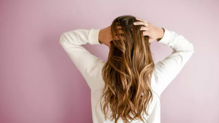 ¿Qué pasa si lavas tu cabello con bicarbonato?