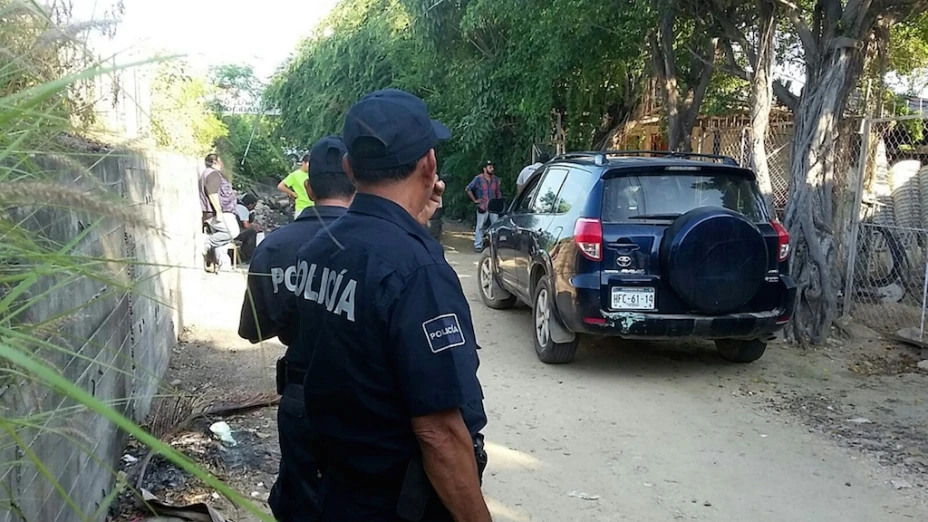 Policías