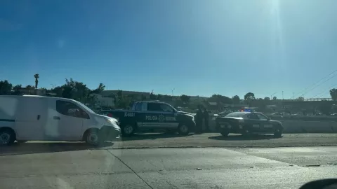 Camión de pasajeros robado en Tijuana