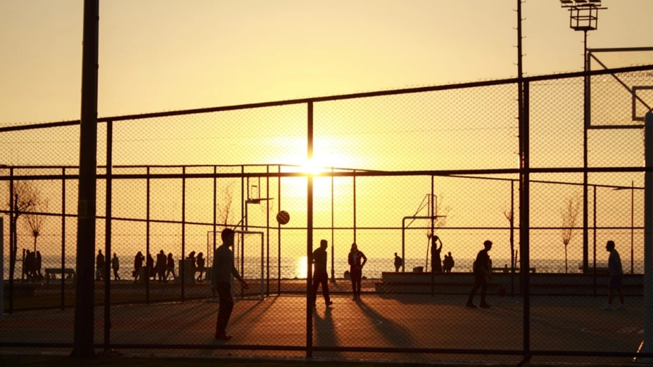 muere niño electrocutado futbol rápido