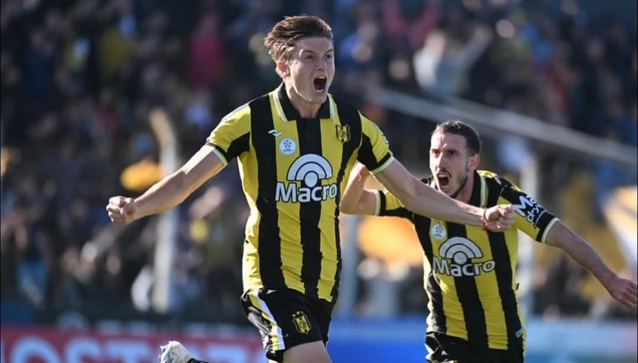 El festejo de los jugadores de Madryn en Argentina