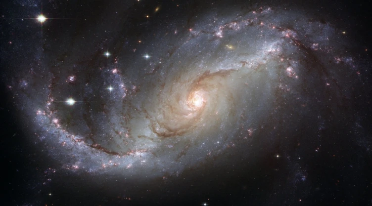 Telescopio-James-Webb-capta-a-un-monstruo-en-el-espacio-profundo
