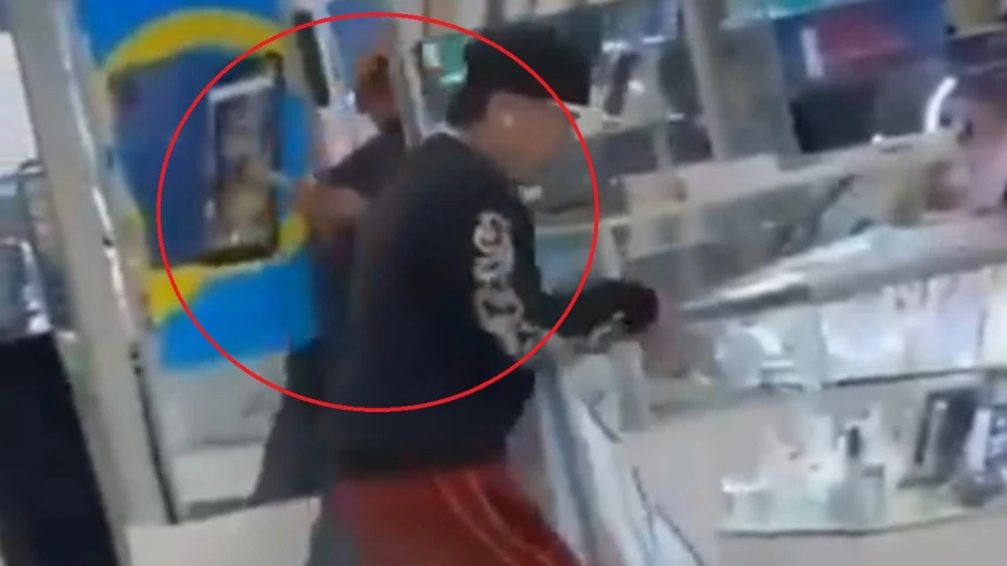 robo tienda departamental amozoc video asalto