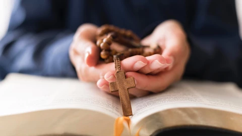 ¿Cuál es el Evangelio de hoy, viernes 9 de enero de 2026? Oración y reflexión del día