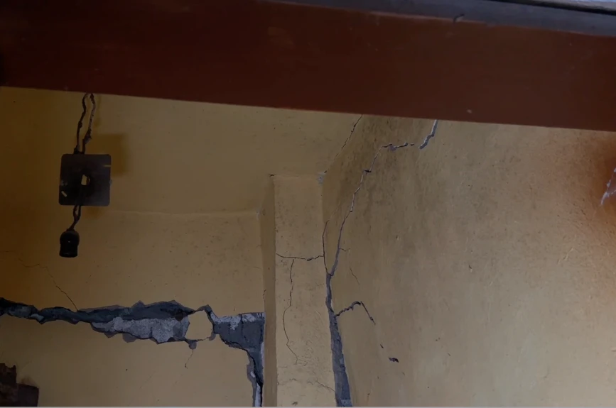 Hogar de la familia Frías después de una explosión.
