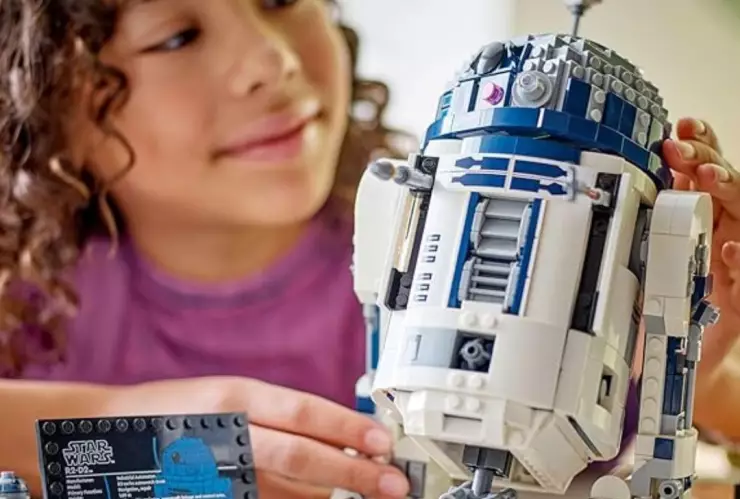Lego Star Wars R2-D2 en descuento 2025