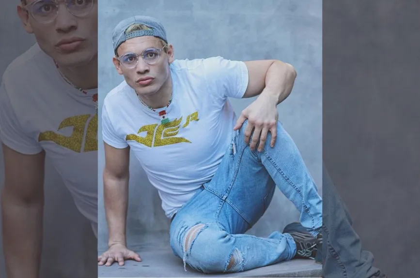 Julio Cesar Chavez Jr con gorra.jpg
