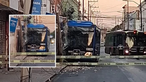 ¡Domingo ACCIDENTADO! Chofer de Va y Ven pierde el control y DESTROZA su unidad en el centro de Mérida