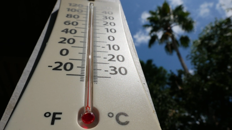 Termómetro marca el intenso calor de Texas