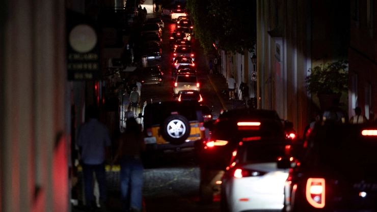Más de un millón de clientes quedaron sin luz por el apagón en Puerto Rico