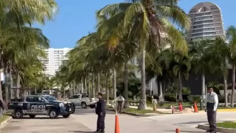 Encuentran a una mujer sin vida en condominio Shark Tower de Puerto Cancún.jpg