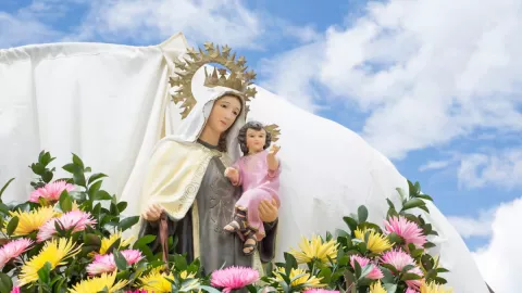 Figura de la Virgen del Carmen