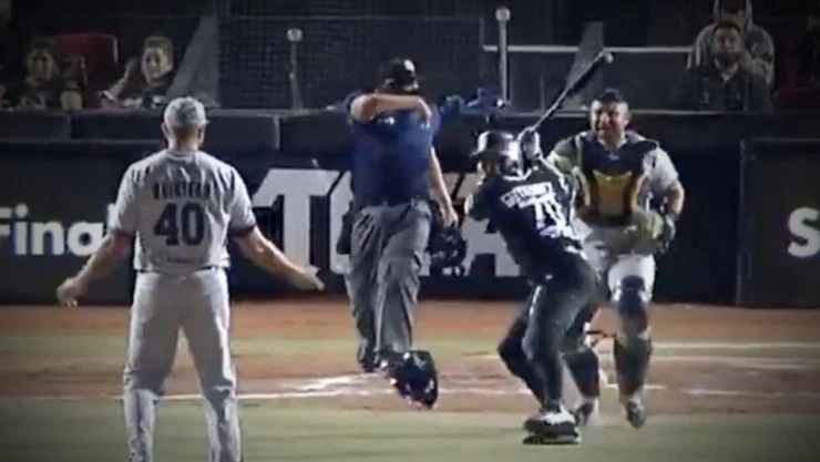 Rieleros de Aguascalientes vs Toros de Tijuana pelea