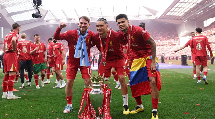 Luis Díaz, reciente campeón de la Premier League, es el apuntado para ser el reemplazo de Cristiano Ronaldo