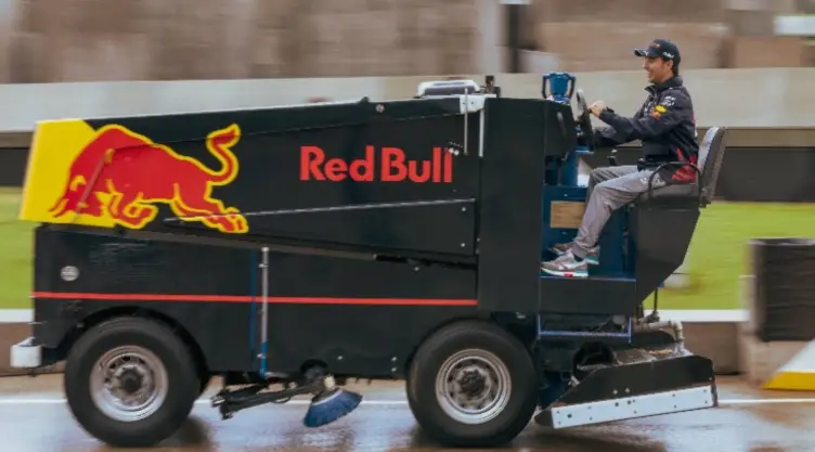 checo perez zamboni red bull yuki tsunoda
