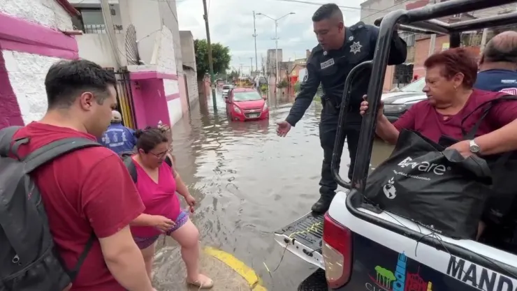 Edomex: Se inundan casas en Cuautitlán tras la intensa lluvia que azotó a la colonia Rancho San Blas