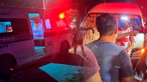 Colectivazo en la carretera Emiliano Zapata deja al menos una decena de personas lesionadas