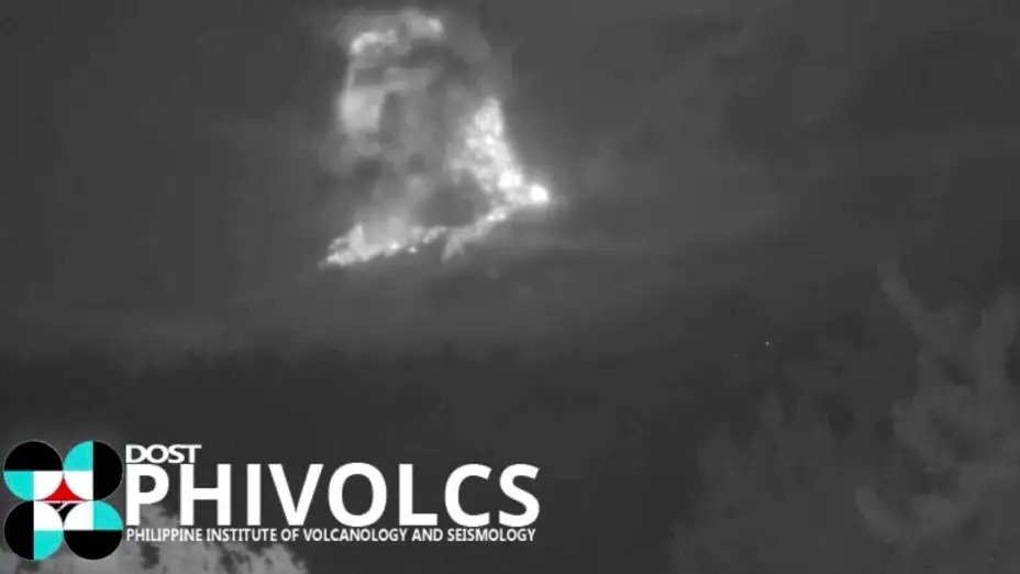 Erupción del volcán Kanlaon en Filipinas.