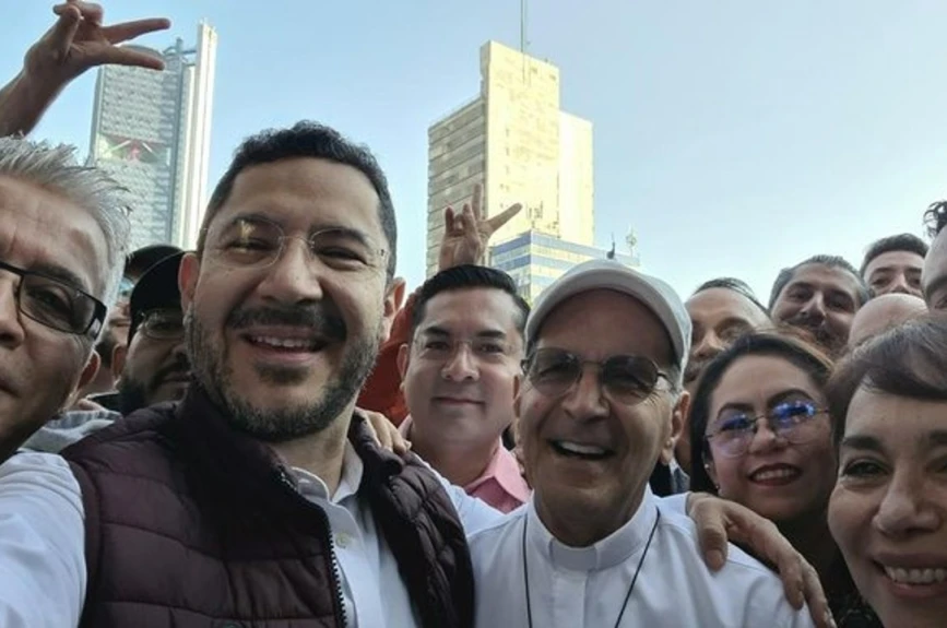 Martí Batres padre Solalinde marcha de AMLO