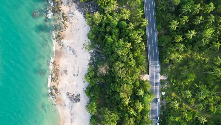 La ruta junto a peque&ntilde;os pueblos con playas paradis&iacute;acas