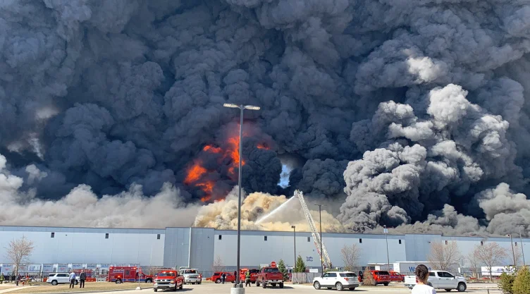 EU incendio centro de distribución Indianápolis