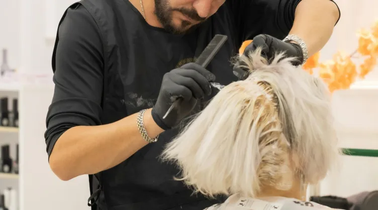 4 tonos de tintes de pelo para mujeres de 40 a 50 años de edad para disimular las canas; te harán lucir más joven y con luz en el rostro
