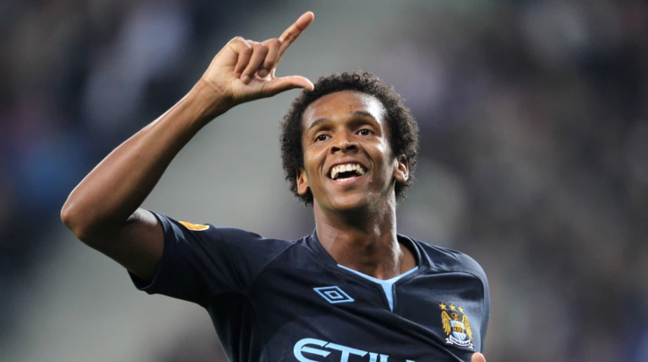 Jô, detenido en un aeropuerto