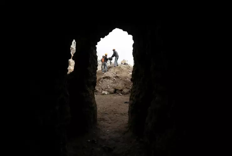Obras de drenaje desentierran calderas romanas en Jordania. 