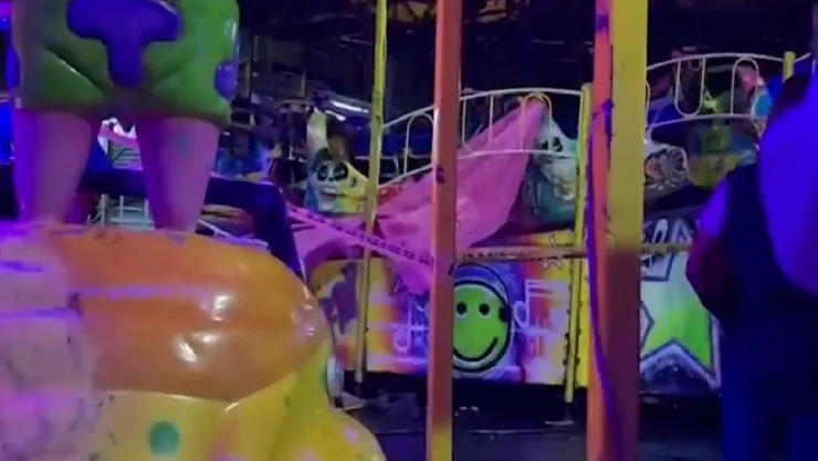 Muere hombre tras salir proyectado de juego mecánico