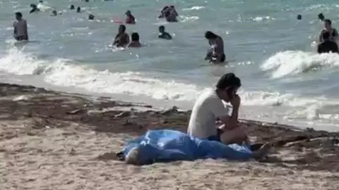 ¡Desgarrador! Abuelito muere ahogado frente a su hijo en playa de Progreso, Yucatán