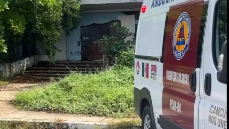 ¡Al momento! Se registra incendio en antiguo casino de la zona hotelera de Cancún; esto se sabe