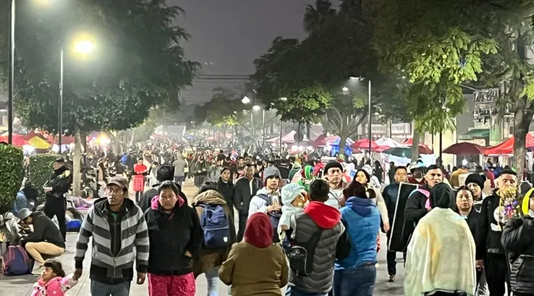 12 de diciembre 4 millones de peregrinos llegaron a la Basílica de Guadalupe para cantar las mañanitas.jpg