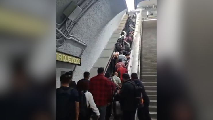 Accidente escaleras del metro cdmx