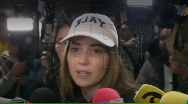 Lorena González feliz con Mauricio Ochmman y ya convivió con Aislinn Derbez y Kailani