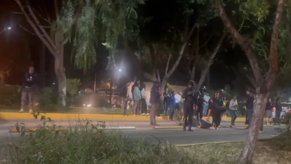 Accidente en el bulevar 5 de Mayo deja dos lesionados y provoca cierre parcial hoy: así se encuentra la zona